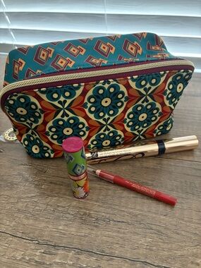 Estee Lauder Fabric Cosmetic Pouch Makeup Bag with Lipstick, Lip liner & mascara